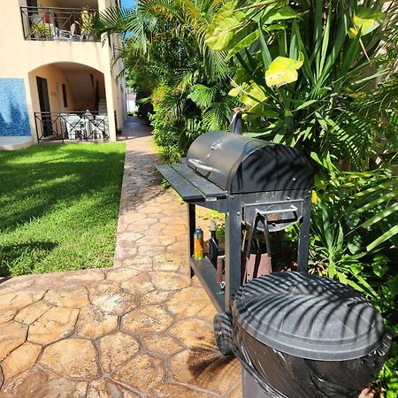 Coral Island Suites Косумел Екстериор снимка