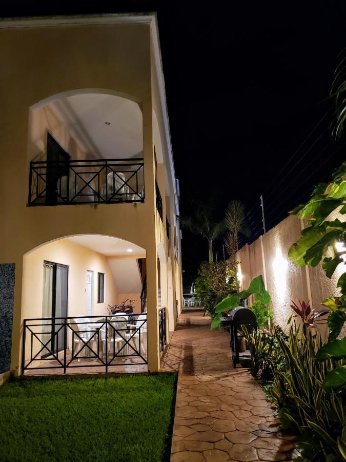 Coral Island Suites Косумел Екстериор снимка